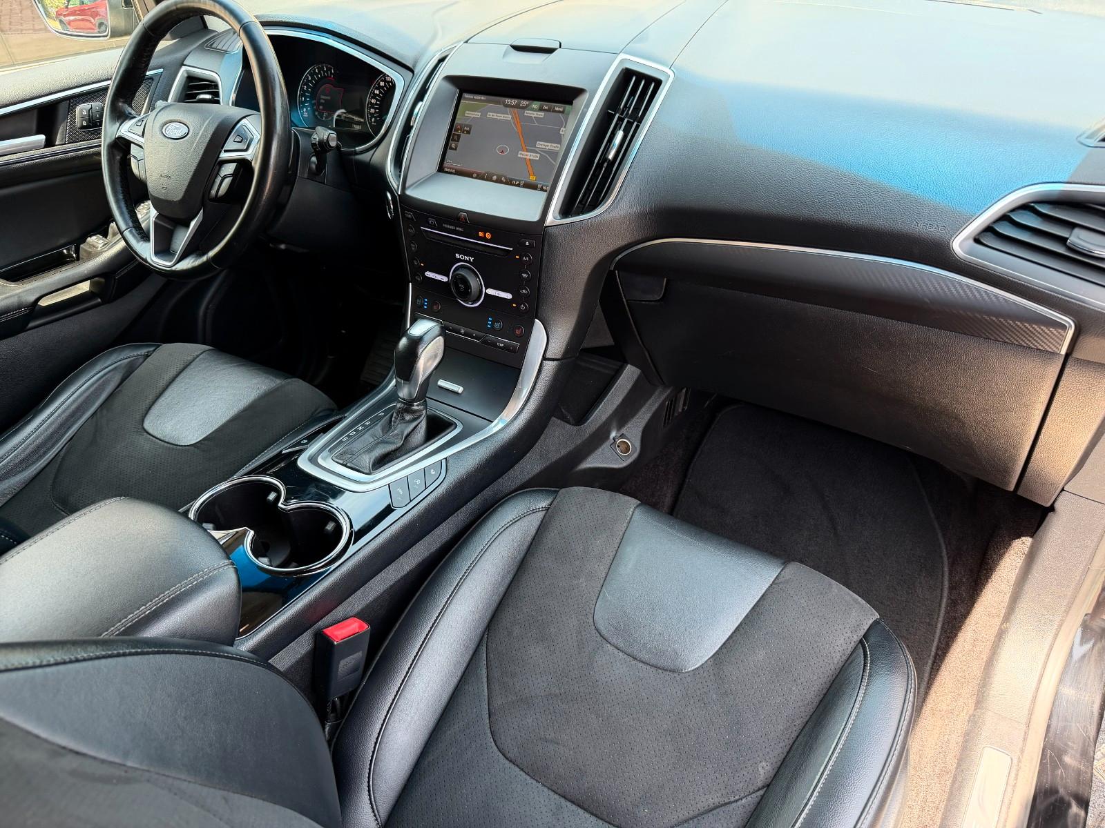 Ford Edge Sport 4x4 PANO/AUT/CAM/SHZ