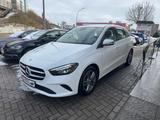 Mercedes-Benz B 220 4Matic AHK - weiße Mercedes-Benz B 220