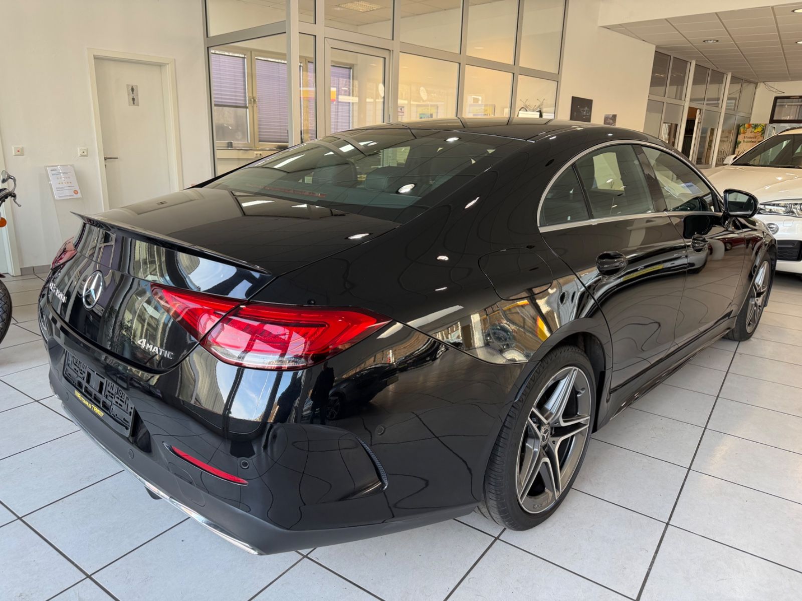 Fahrzeugabbildung Mercedes-Benz CLS 350 4Matic*AMG-Line*1.Hd