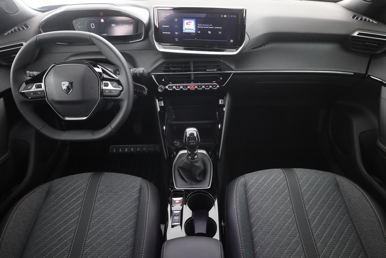 Peugeot 2008 1.2 PureTech LED ACC Kamera, миниатюра 9