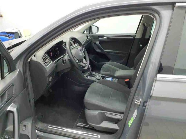 Tiguan 2.0 TDI DSG 4M ELEGANCE IQ.LIGHT+AHK+RFK+
