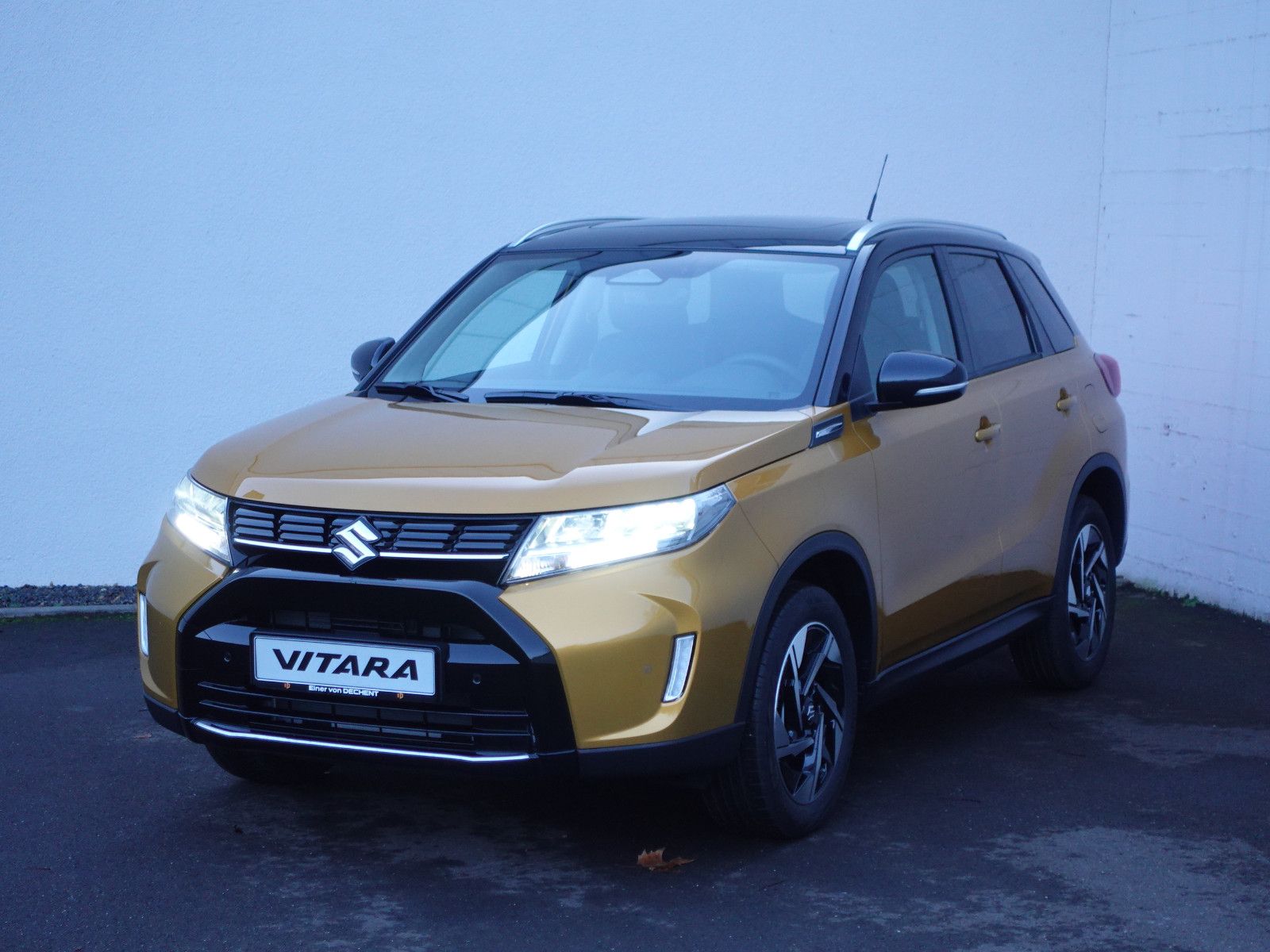 Fahrzeugabbildung Suzuki Vitara 1.5 AT AllGrip Comfort+  NAVI,Schiebedach