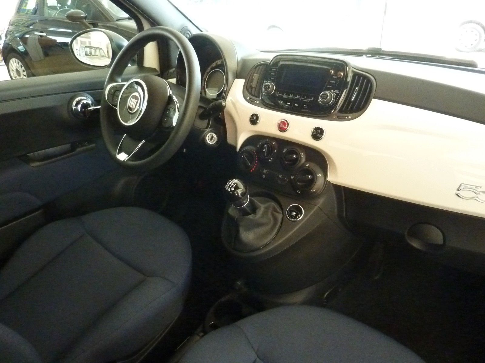 Fahrzeugabbildung Fiat 500 1.0 GSE N3 Hybrid CULT, AC