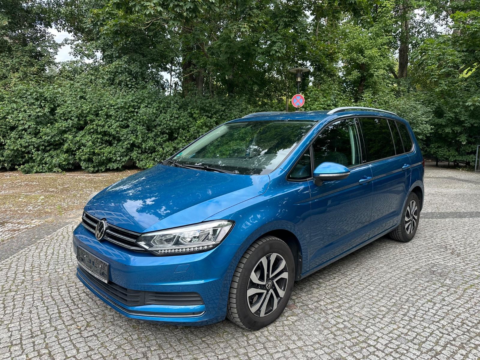 Volkswagen Touran 2.0 TDI Active 7 Sitze Aut. LED Navi PDC