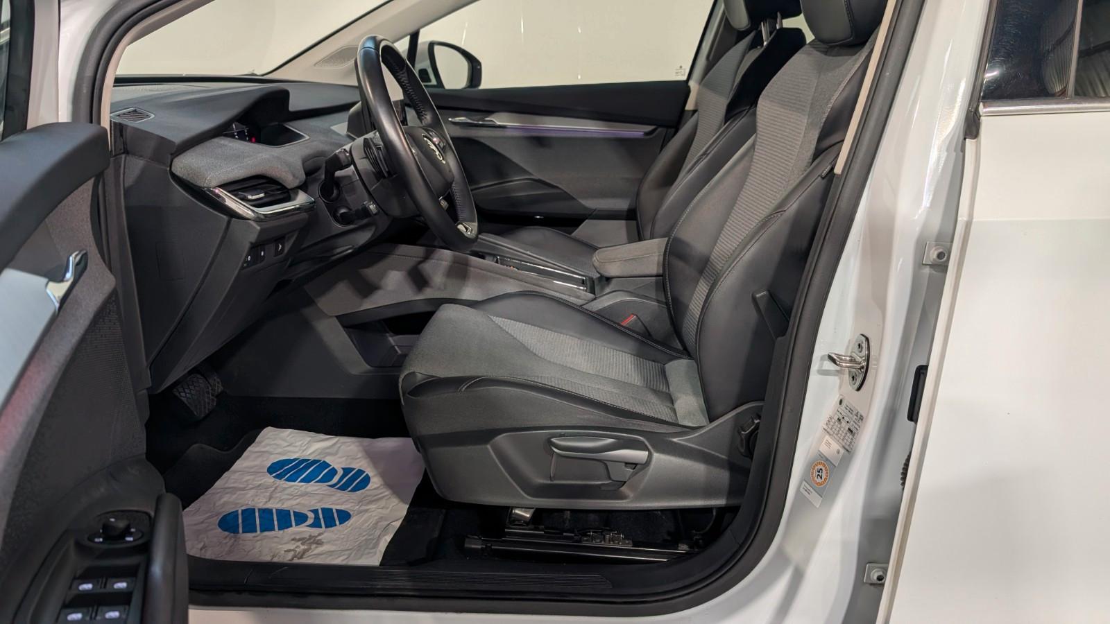 Skoda Enyaq 80 Loft ACC*LANE*SIDE*KAM*KESSY*W-PUMPE