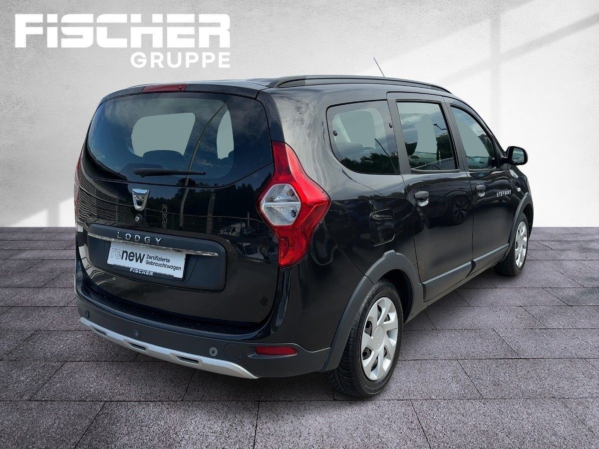 Fahrzeugabbildung Dacia Lodgy Stepway SCe 100 7-Sitzer - mit KI generiert/bearbeitet