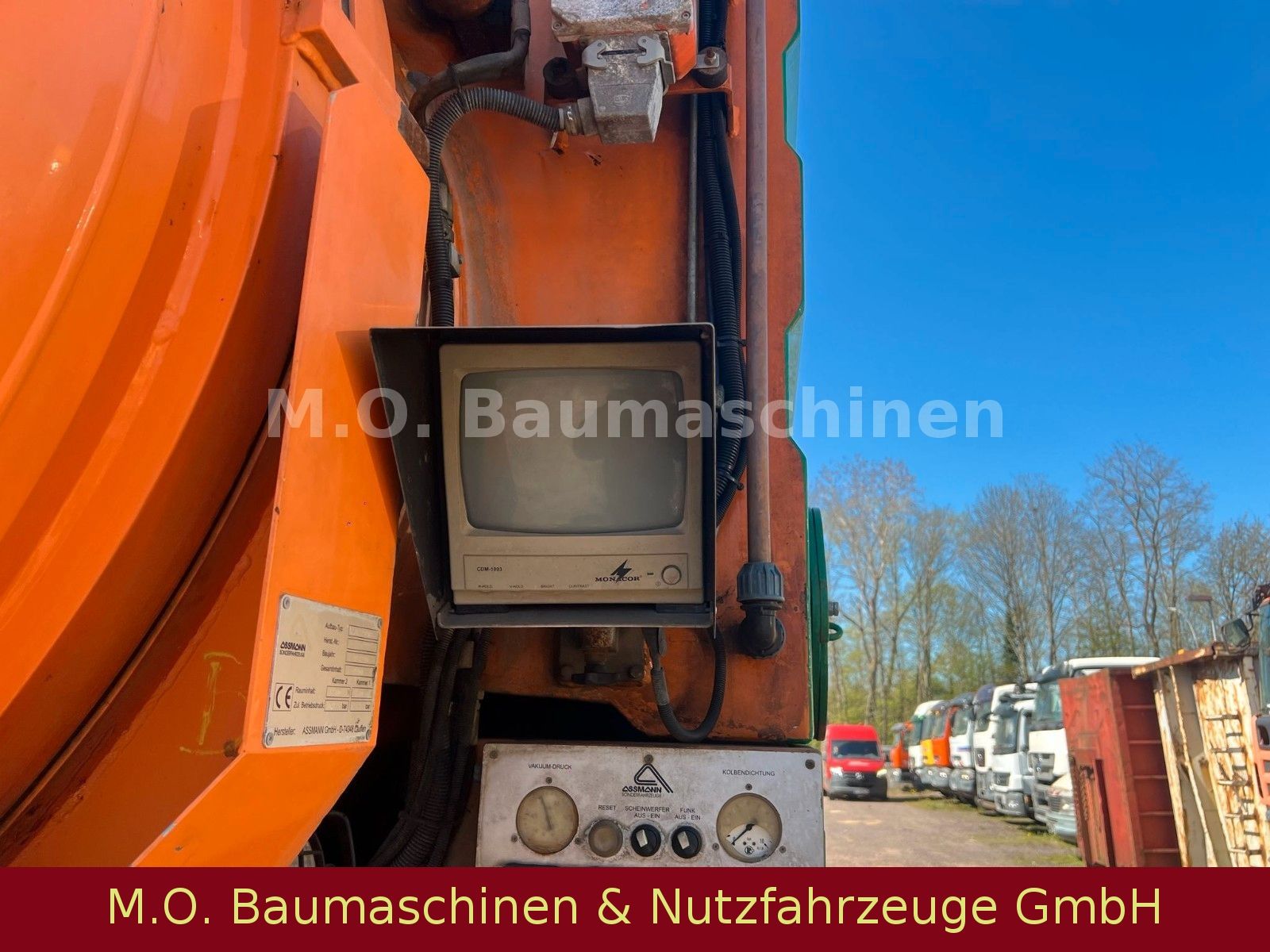 Fahrzeugabbildung MAN 26.440 /Assmann Saug & Spülwagen / 6x2 /