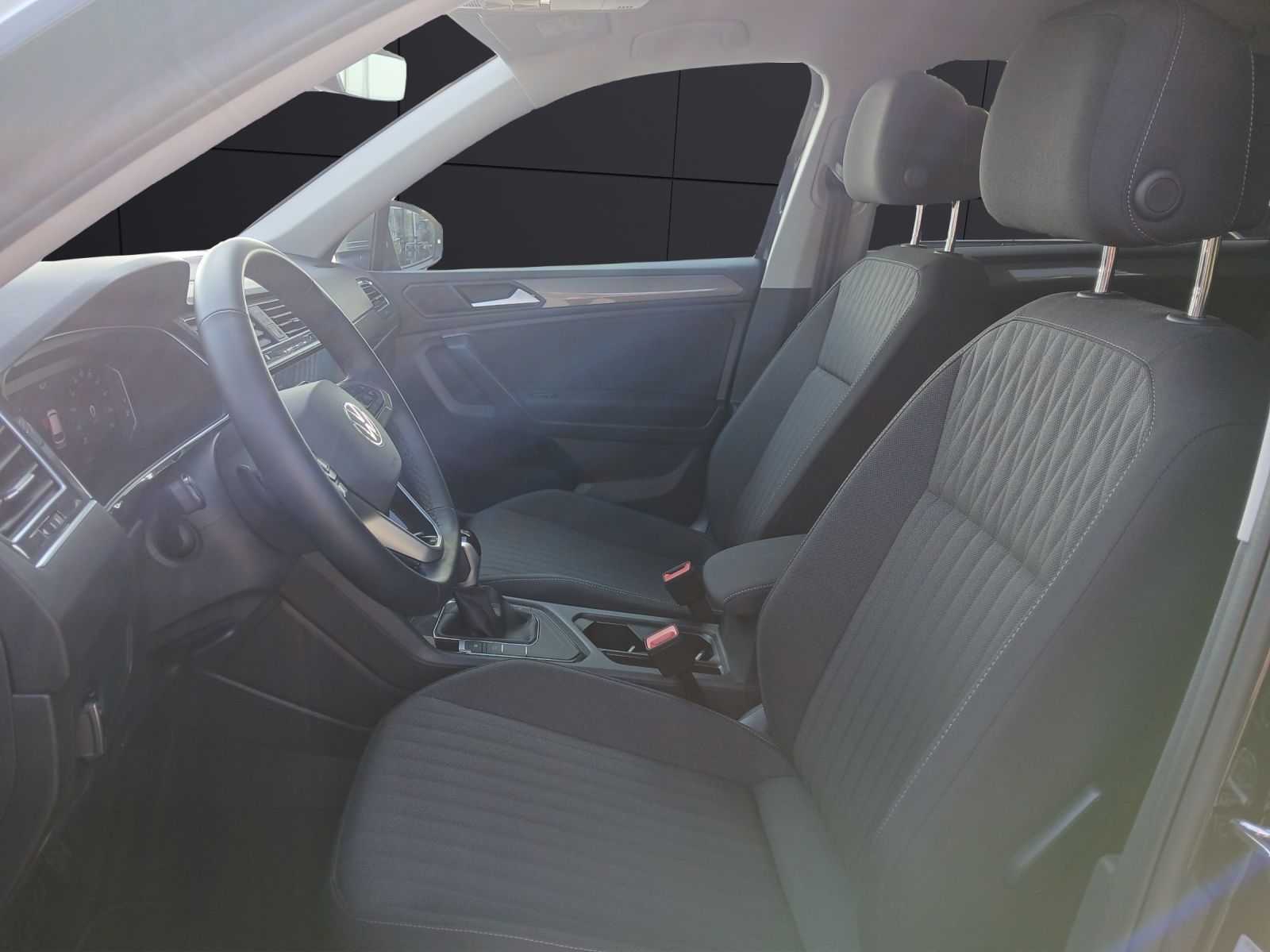Fahrzeugabbildung Volkswagen Tiguan Allspace TDI Life DSG 7-Si LED AHK Navi A