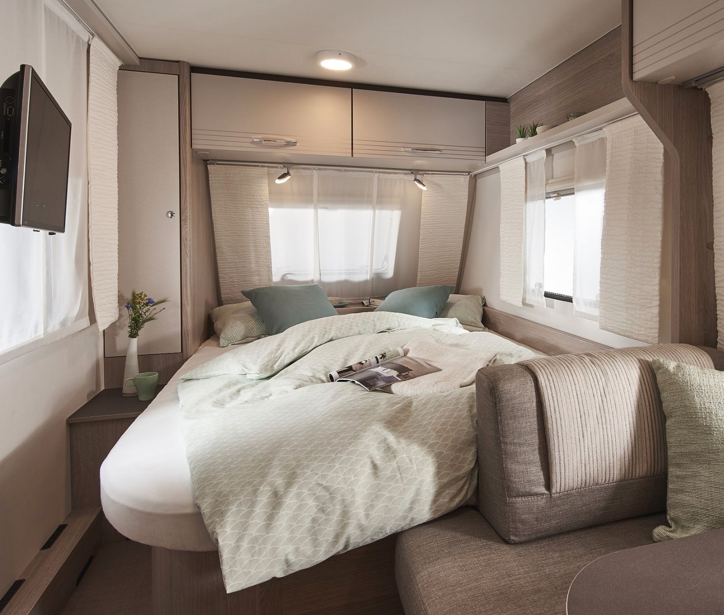 Fahrzeugabbildung Bürstner Premio Life 480 TS Attractive*1500Kg*Paket1+2