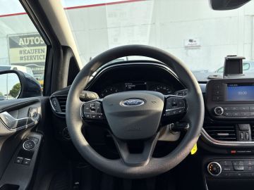 Bild 14 Ford Fiesta Trend 1.1 SHZ Spurhalteass. Notbremsass.