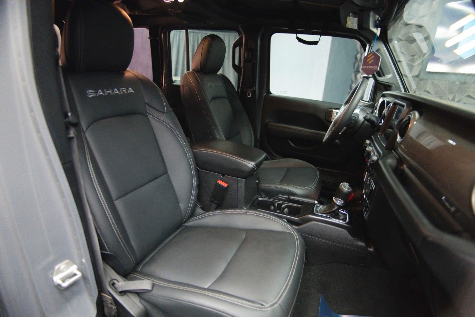 Fahrzeugabbildung Jeep Wrangler 3.6 V6 UNLIMITED SAHARA OFFROAD 4x4 LED