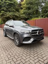 Mercedes-Benz GLS 400 d 4Matic, Airmatic, Pano, AHK, AMG Voll - graue Mercedes-Benz GLS 400