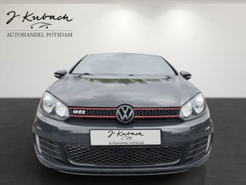 Volkswagen Golf - 2