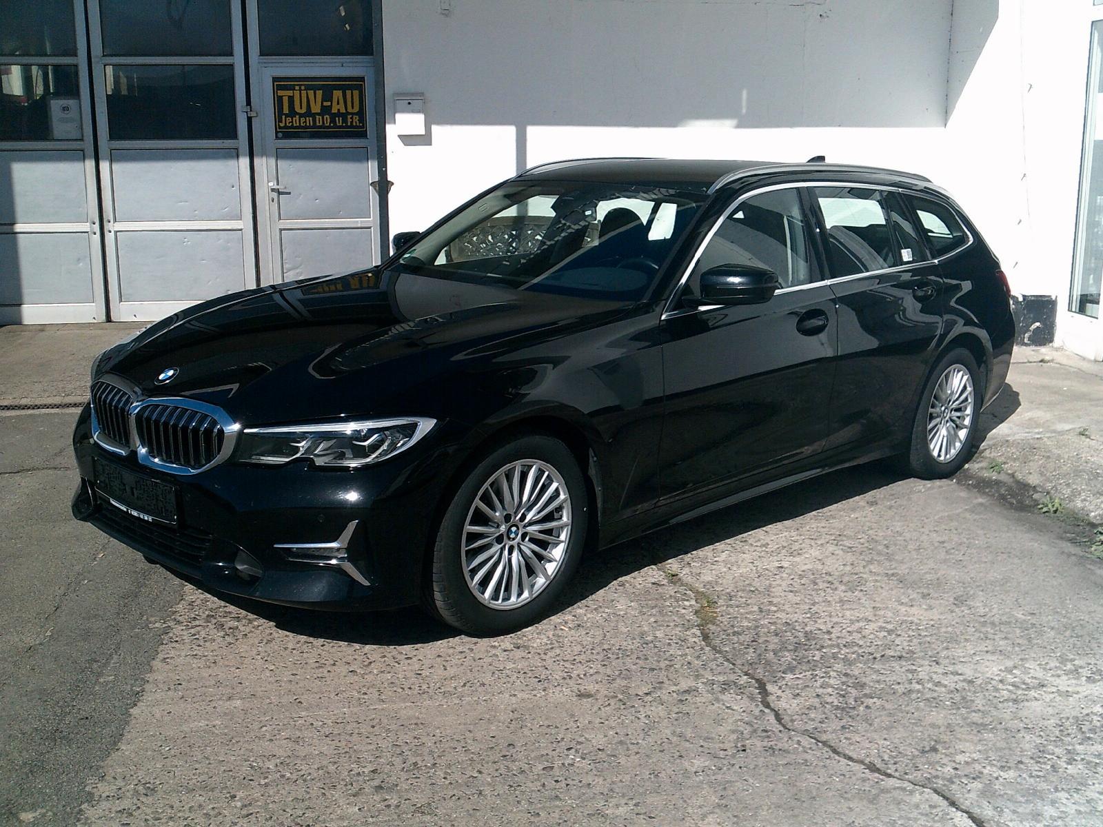 BMW 320d A. Luxury Line Head-Up Laser AHK Leder