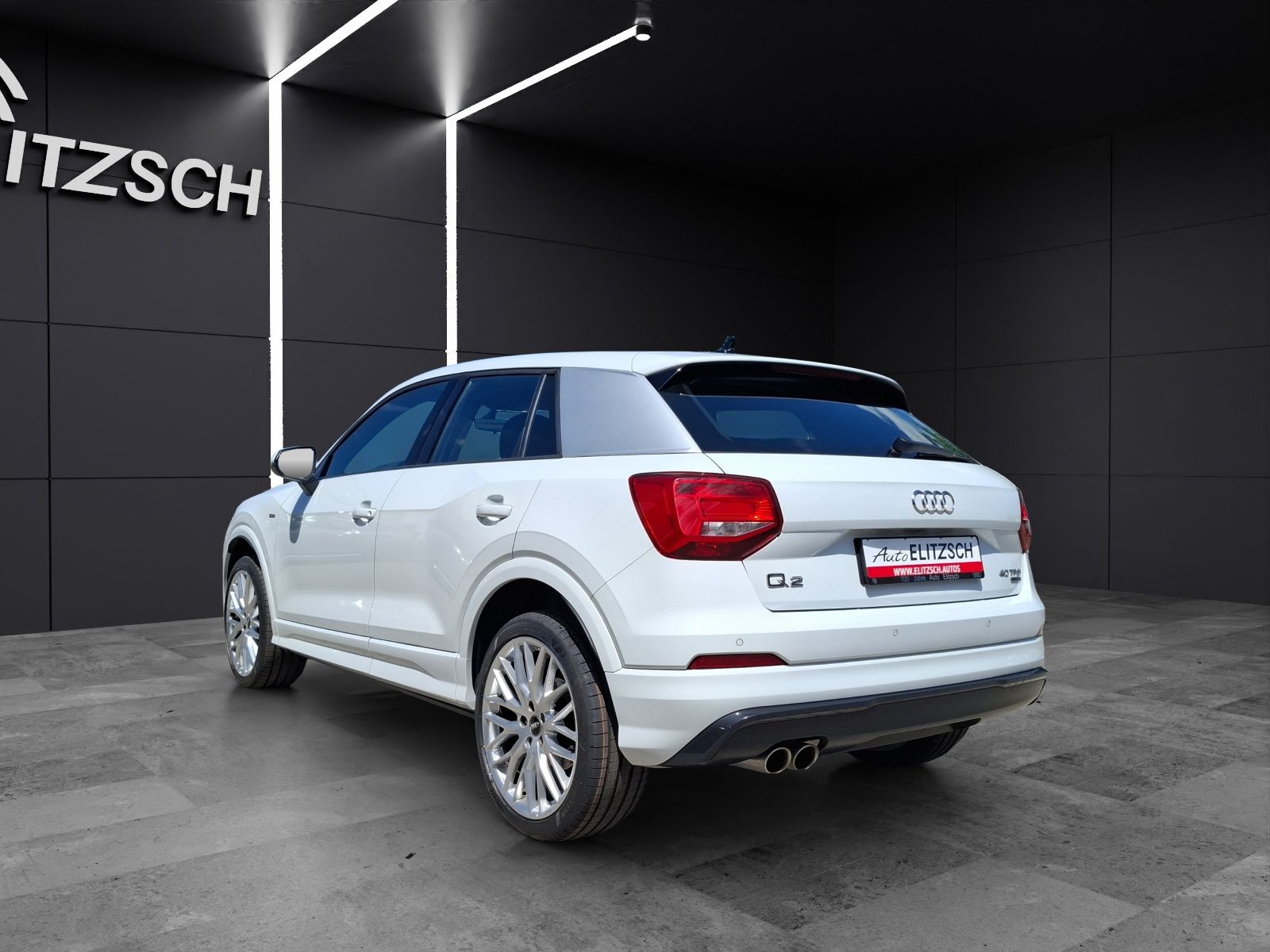 Fahrzeugabbildung Audi Q2 TFSI quattro S-Line Navi AVC ACC PDC SHZ APP