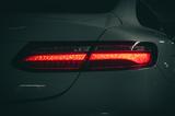 Mercedes-Benz E300 *PANO* 360*AMG/Night/Styling-Paket*20 Zoll  - Mercedes-Benz 300: 300s