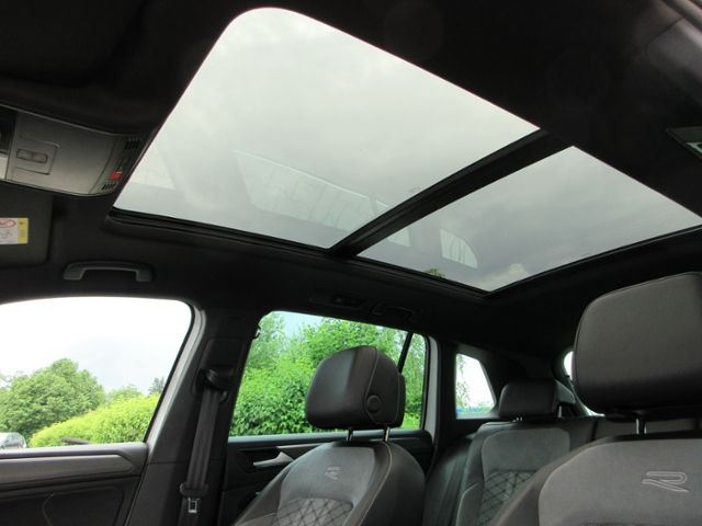 Tiguan 1.5 TSI DSG R-Line AHK/PANORAMA/MATRIX/AP
