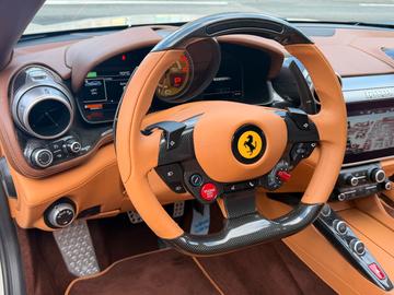 2018 Ferrari GTC4LUSSO — миниатюра 17