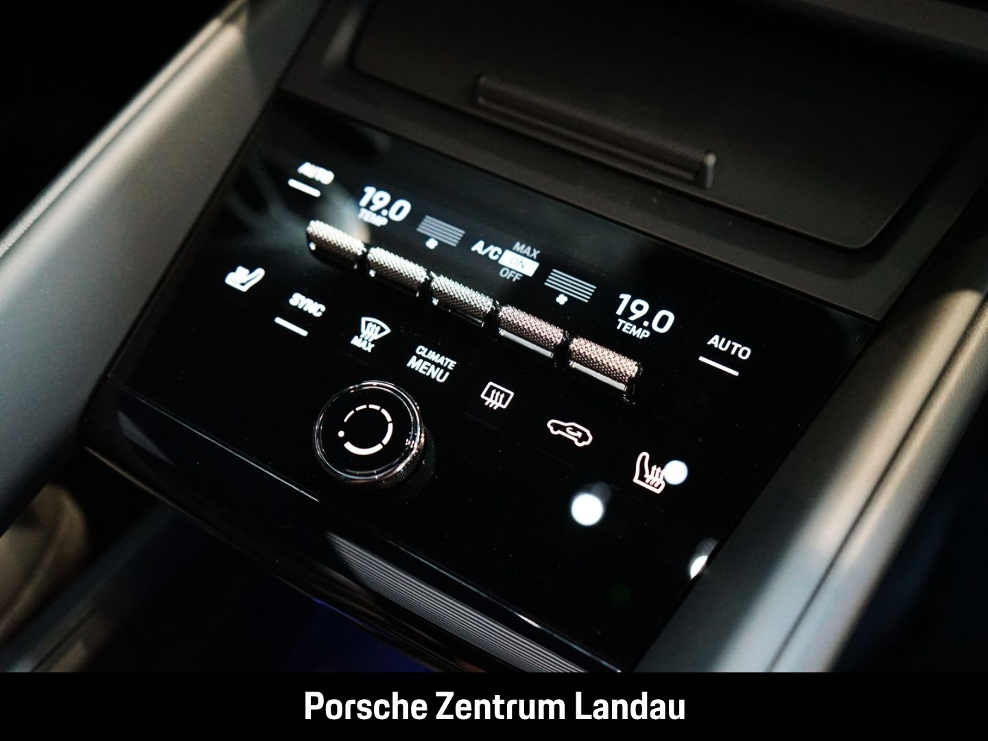 Porsche Macan Rückfahrkamera Panorama BOSE nur 15.990 km foto 22