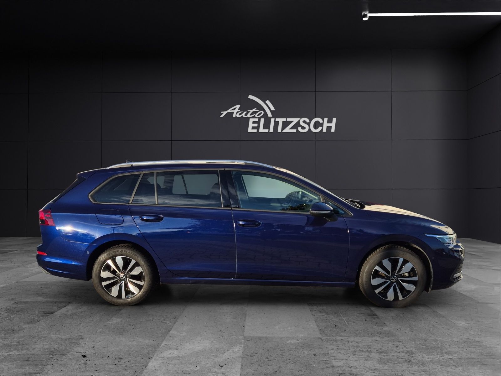 Fahrzeugabbildung Volkswagen Golf VIII Variant TSI Move 1,99% LED AHK Navi AI