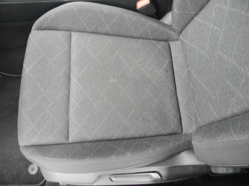 Volkswagen Golf VIII Lim. Life 2,0 TDI 7 GANG DSG Kamera, миниатюра 9