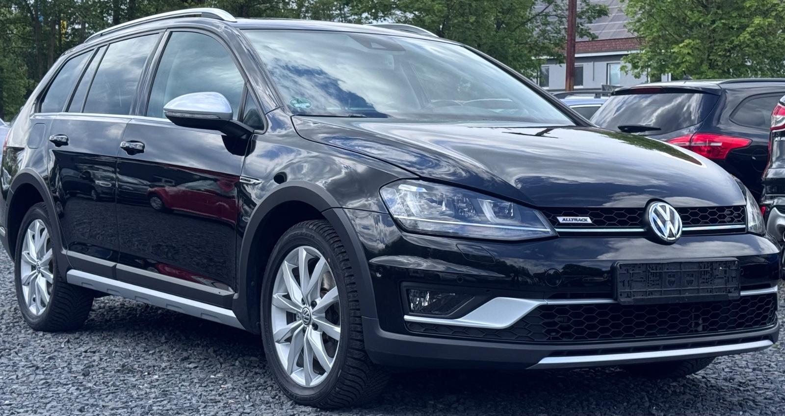 Volkswagen Golf VII Alltrack Variant BMT 4Motion AHK Massag