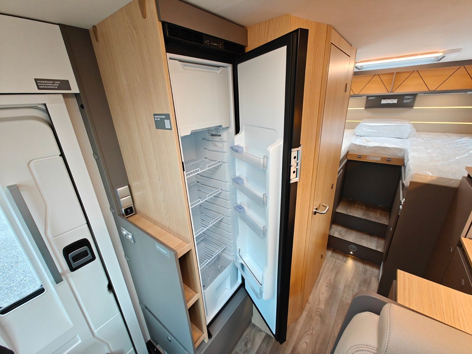 Fahrzeugabbildung LMC Tourer T 660 G -  663 70 Jahre, 140PS -