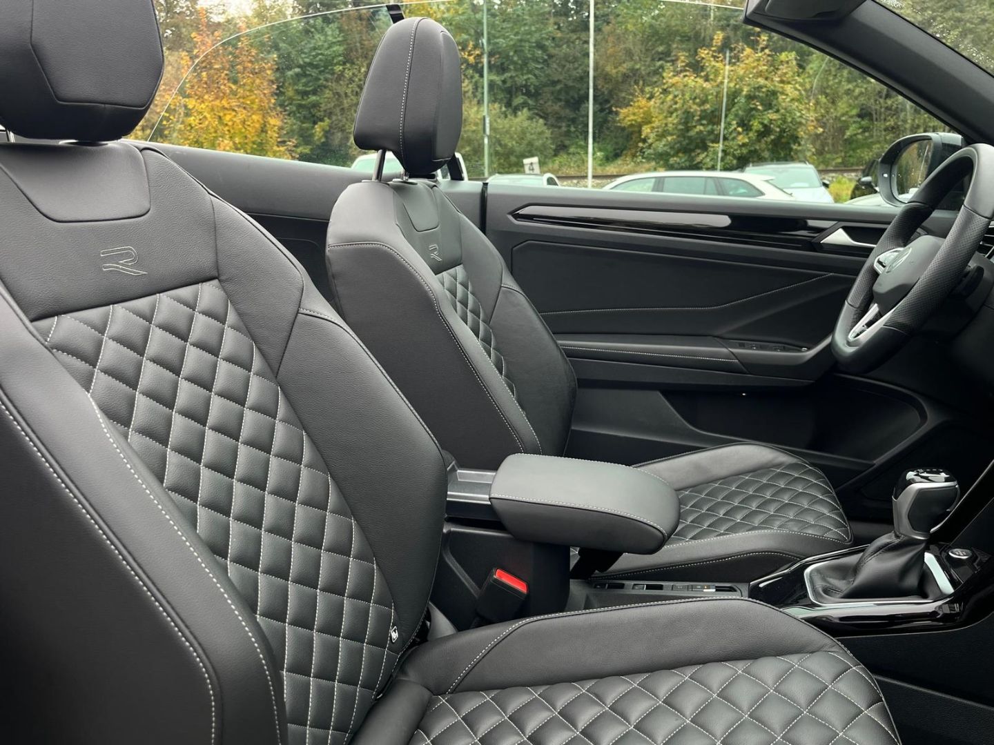 T-Roc Cabrio R-Line 1.5TSI DSG Leder*AHK*Black!