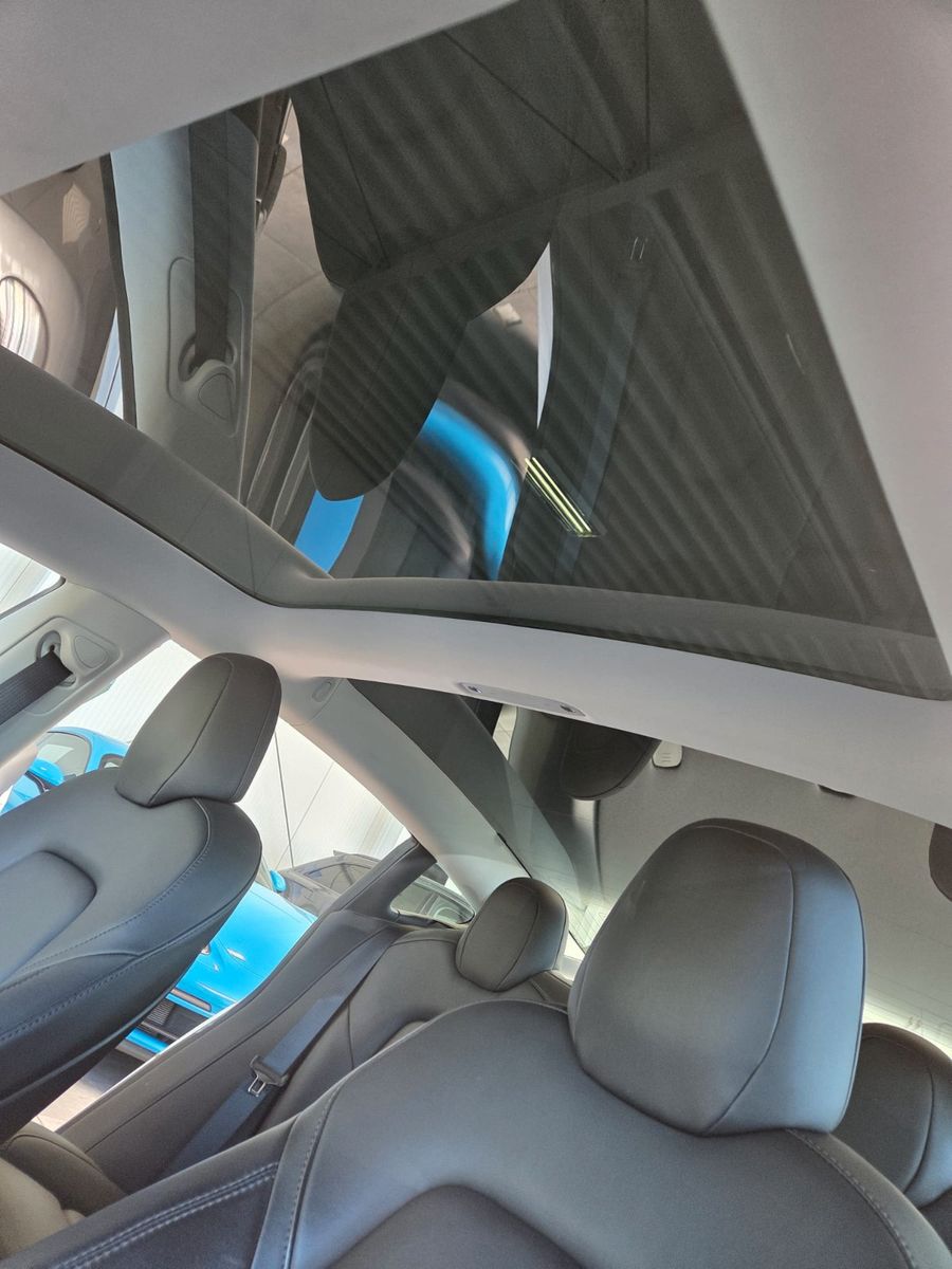 Fahrzeugabbildung Tesla Model 3 Long Range Dual AWD