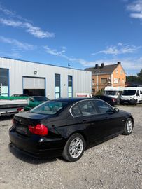 BMW 325 - 4