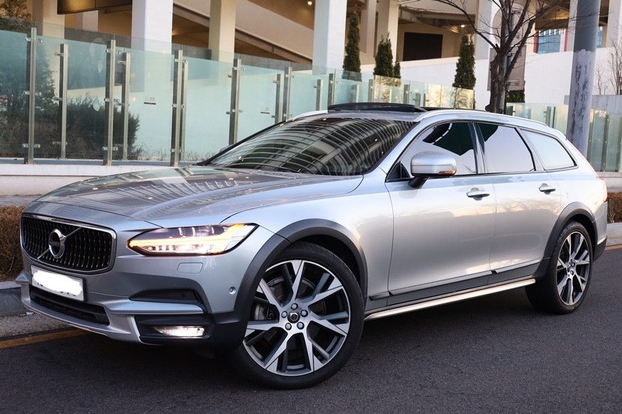 Image of Volvo V90 Cross Country