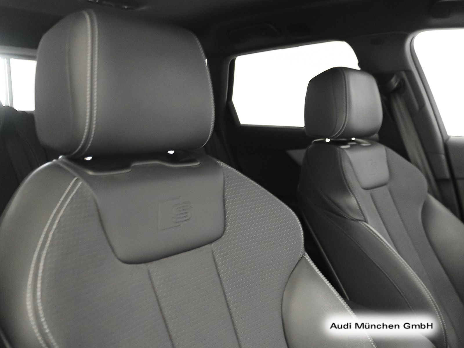Audi A4 - Bild 14