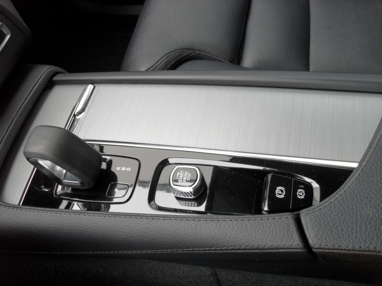 Fahrzeugabbildung Volvo XC90 T8  Inscription Expression