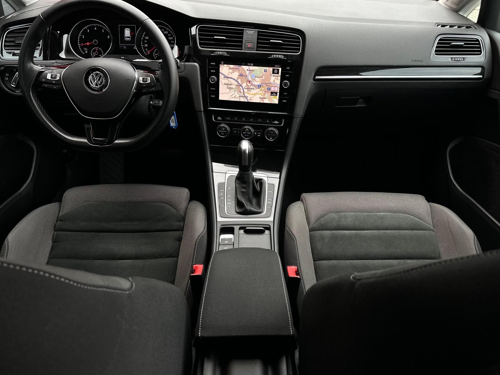 VW Golf Variant 1.5TSI HIGHLINE* LED#SHZ#LH#PDC#NAV - Image 10