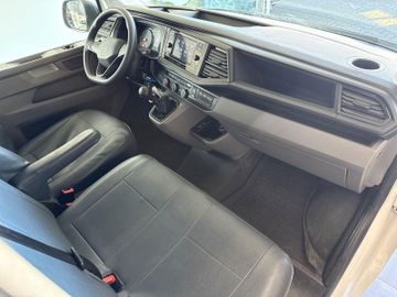 Volkswagen T6 Transporter - 5