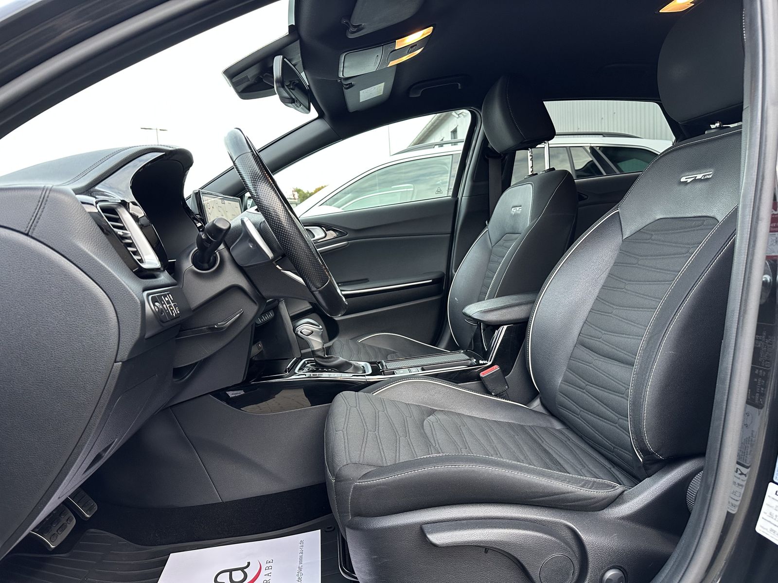 Fahrzeugabbildung Kia ProCeed 1.5 T-GDI GT-LINE NAV+LED+KAM+V-COCK+ACC