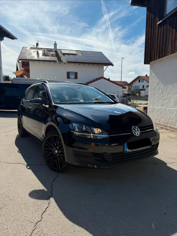 Image of Volkswagen Golf