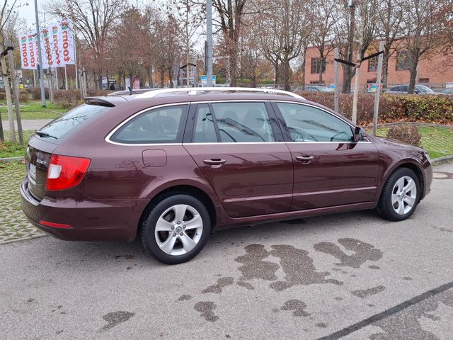 Skoda Superb 2.0 TDI CR Ambition Combi Ambition AHK