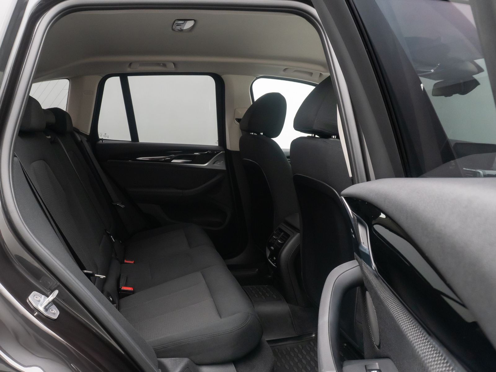 Fahrzeugabbildung BMW X3 xD20d Alarm NaviPro DAB HiFi Komfort Lenkradh