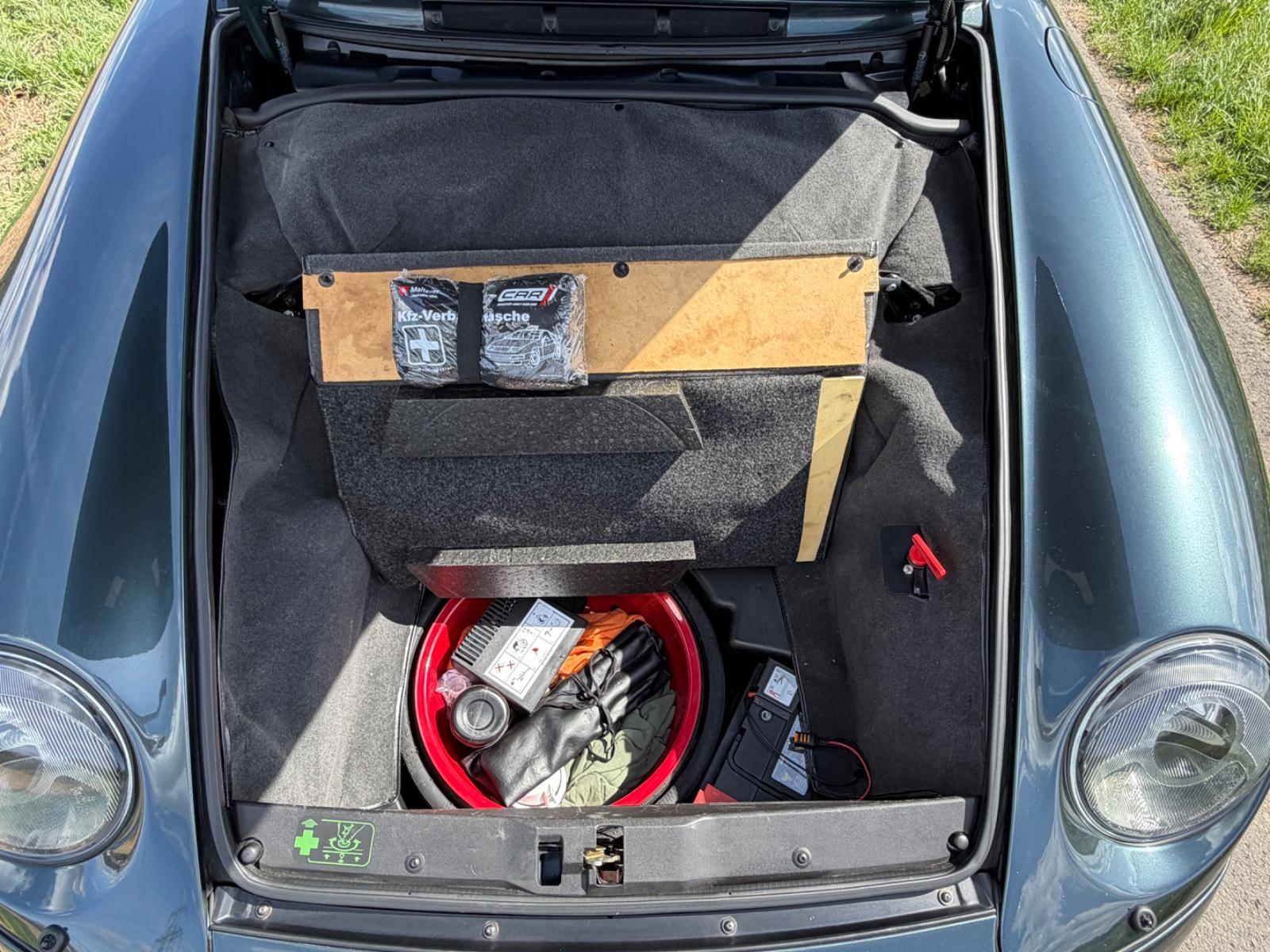 Porsche 993 Carrera 4 Coupé Aventuragrün H-Kennzeichen