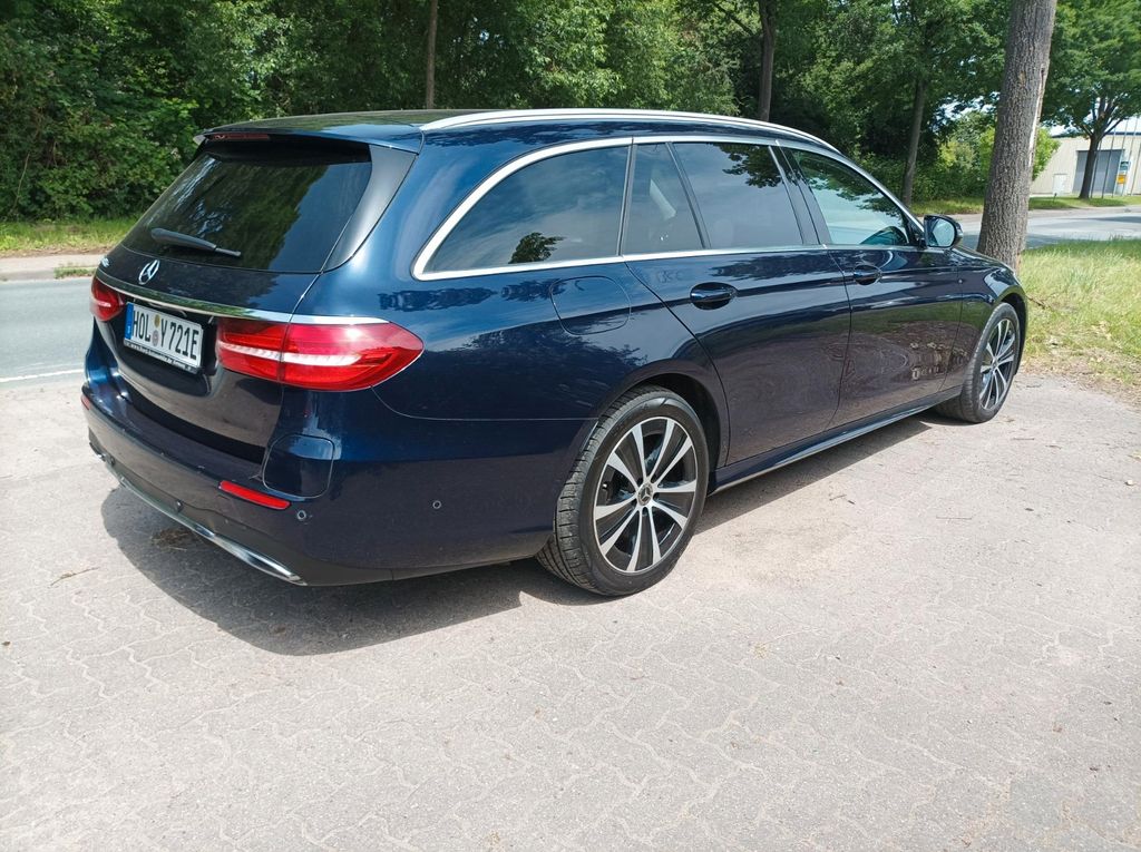2020 Mercedes-Benz E 300