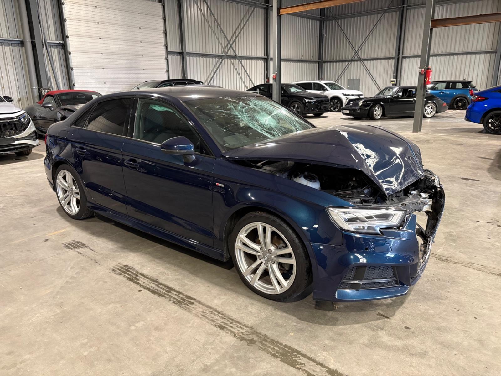 Audi A3 LIMOUSINE /  S-LINE  / S-TRONIC