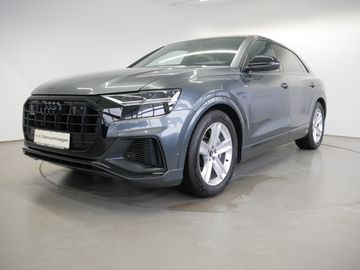 Audi Q8 - 2