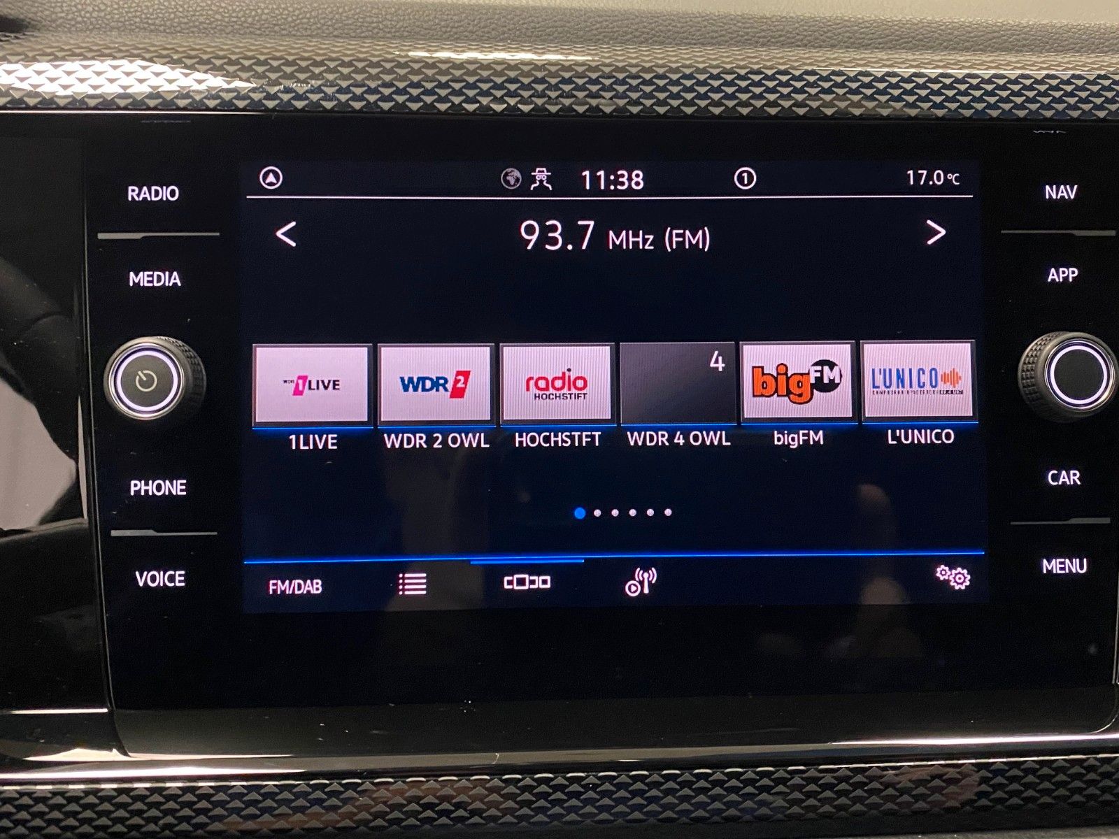 Fahrzeugabbildung Volkswagen Taigo 1.5 TSI DSG Life+MATRIX LED+KAMERA+AppCon+