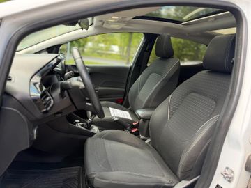 Ford Fiesta *SHZ*LED*LHZ*AC*MFL*PANO*