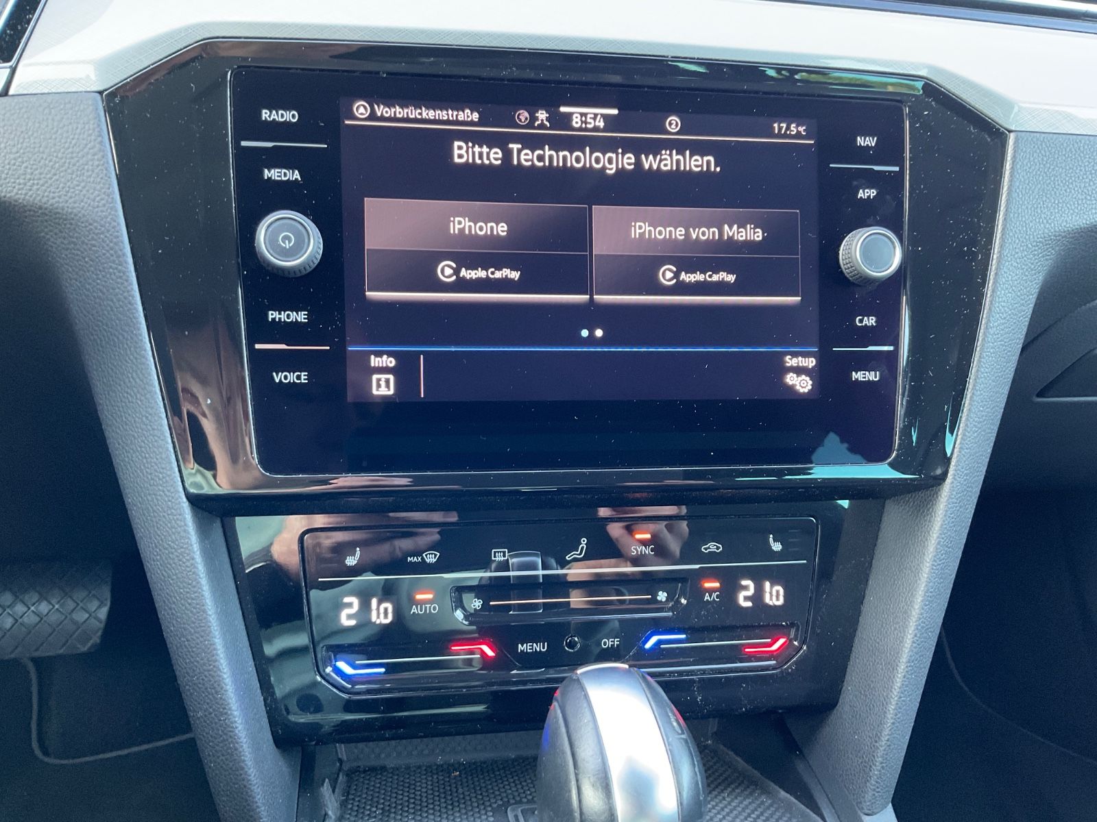 Fahrzeugabbildung Volkswagen Passat Variant 2.0 TDI DSG Busi,Kamera,AHK,LED