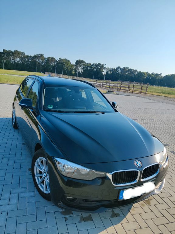 Image of BMW 320