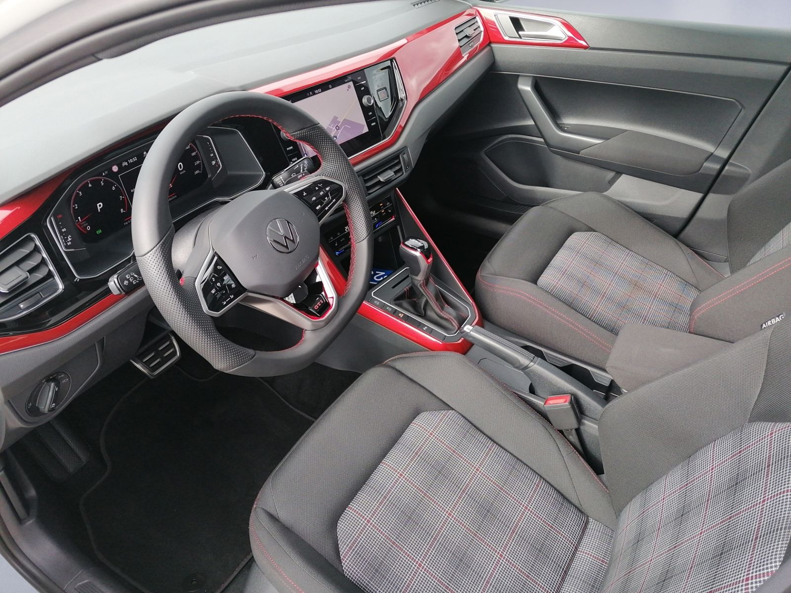 Polo GTI DSG KAMERA+PANO+SPORT-SELECT