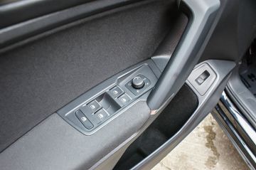 Fahrzeugabbildung Volkswagen Tiguan Allspace 20TDI SCR 4Motion DSG STANDHEIZG