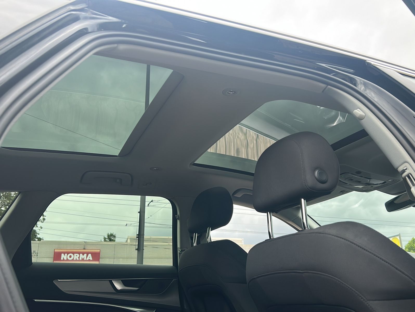 Fahrzeugabbildung Audi A6  Avant 40 TDI SPORT